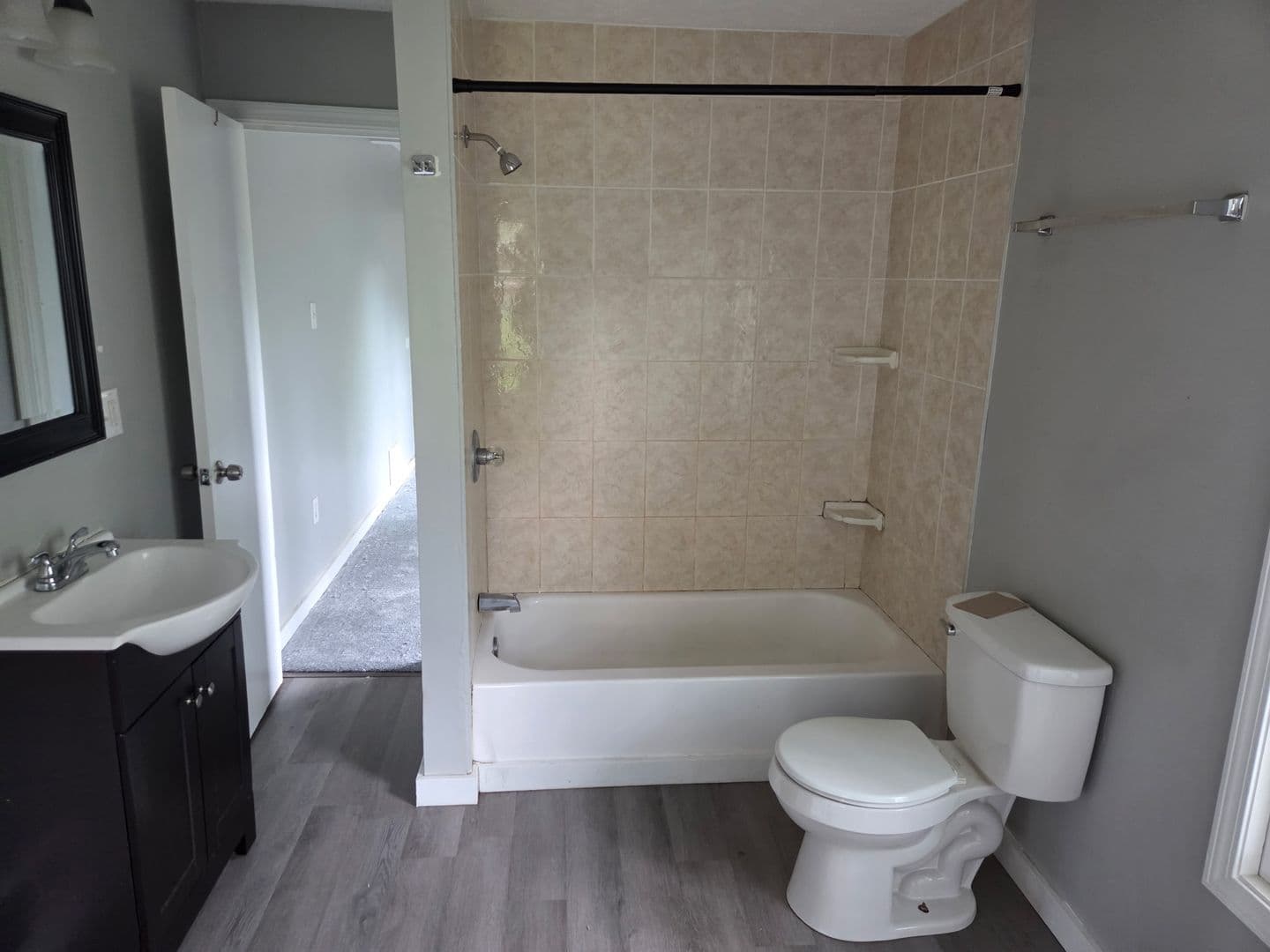 Syracuse House: 303 Melrose Dr