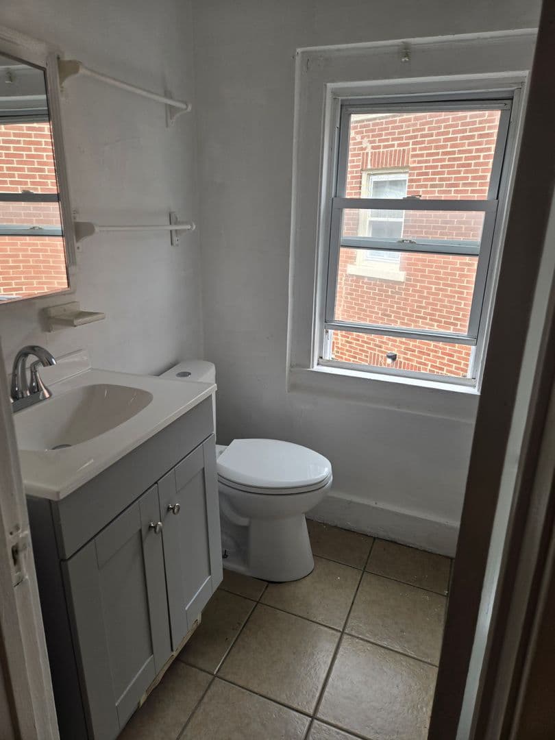 Syracuse Apartment: 319-327 Beecher St