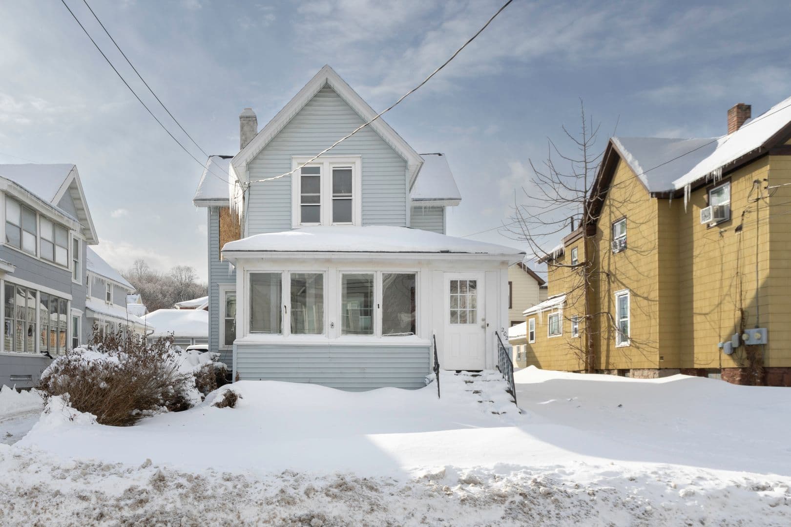 Syracuse House: 202 Charles Ave