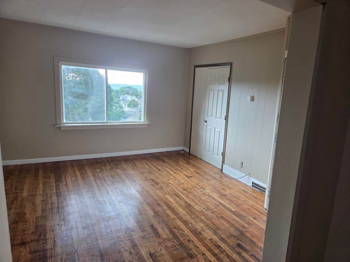 Syracuse Apartment: 630 Carbon St