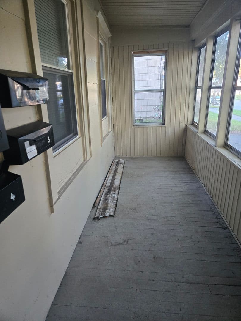 Syracuse Apartment: 610 Turtle St.