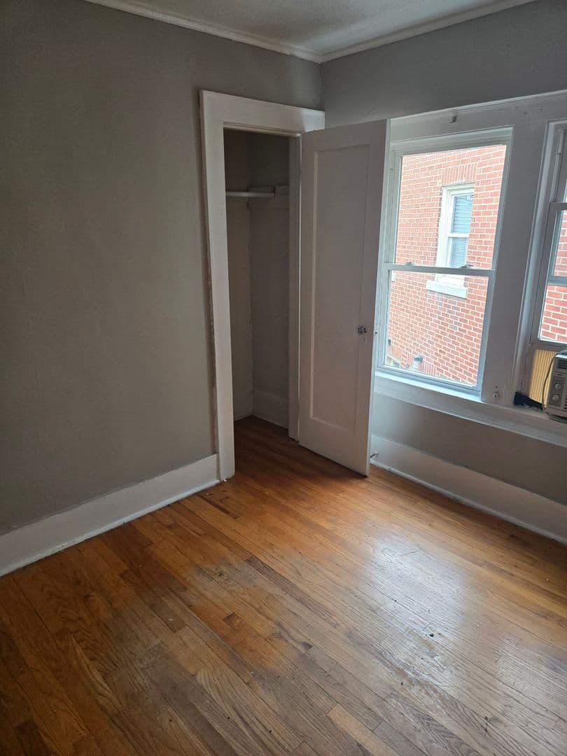 Syracuse Apartment: 319-327 Beecher St