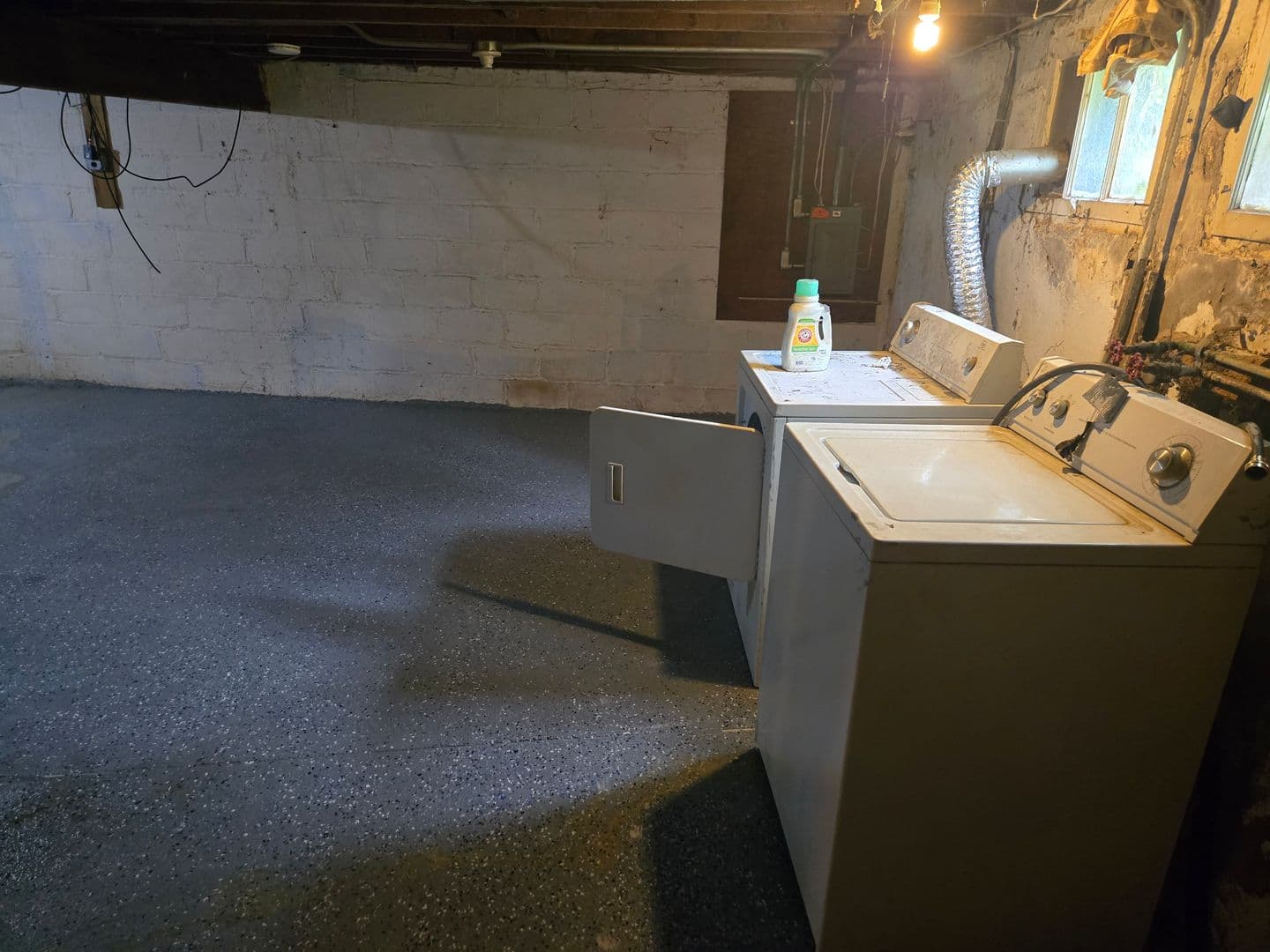 Syracuse Apartment: 319-327 Beecher St