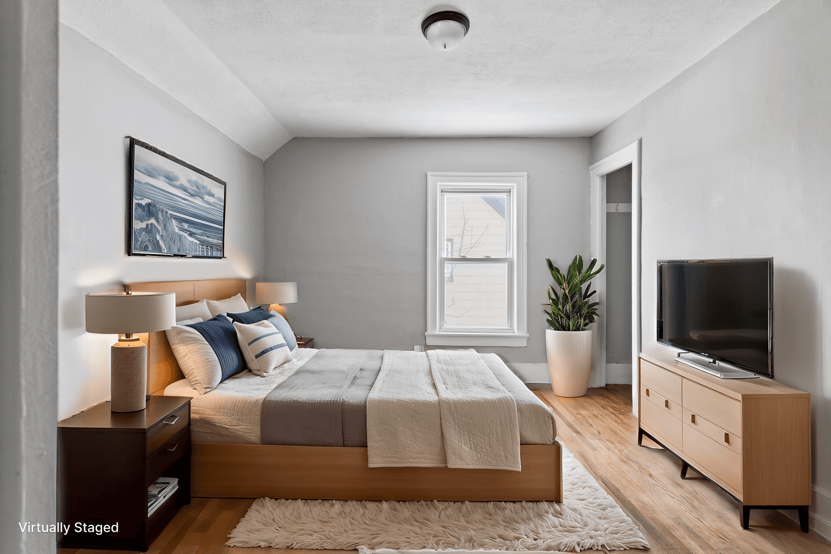 Syracuse House: 202 Charles Ave