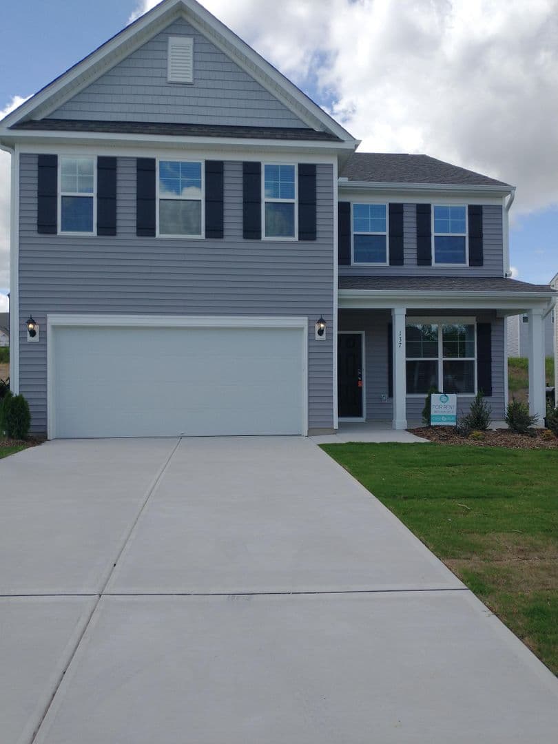 Benson House: 137 Combine Trail