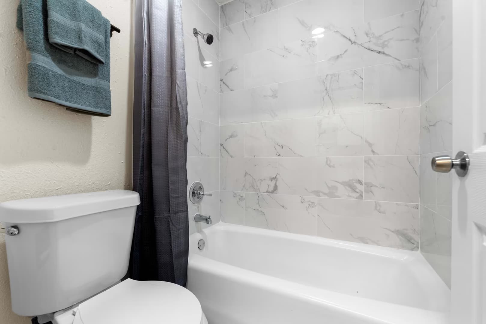 Jacksonville Apartment: 1057 Broward Rd.