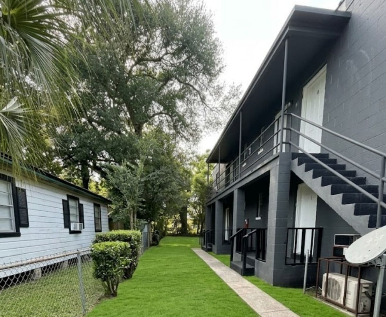 Jacksonville Apartment: 1364 Harrison St.