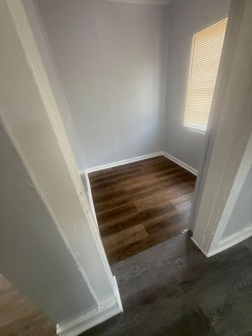 Jacksonville Apartment: 1923-1925 Ella St