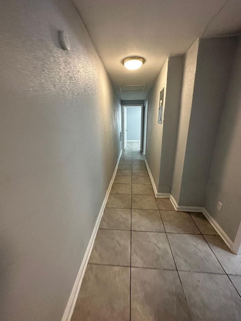 Jacksonville Apartment: 2114/2116 Brooklyn Rd.