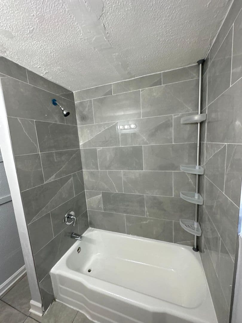 Jacksonville Apartment: 2114/2116 Brooklyn Rd.