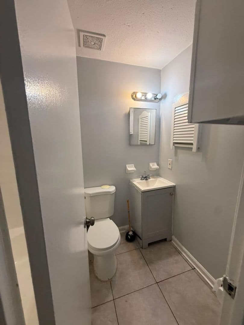 Jacksonville Apartment: 1839-1841 W 13th St.