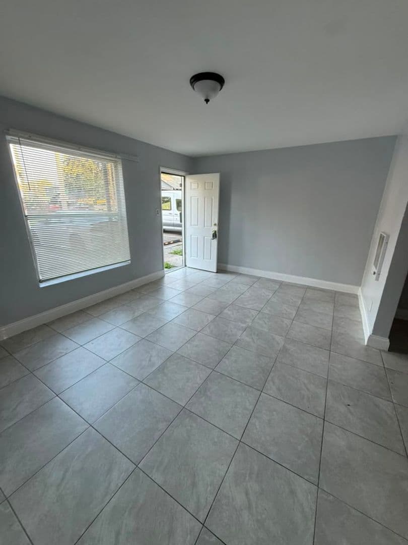 Jacksonville Apartment: 1773 Mount Herman #A-D