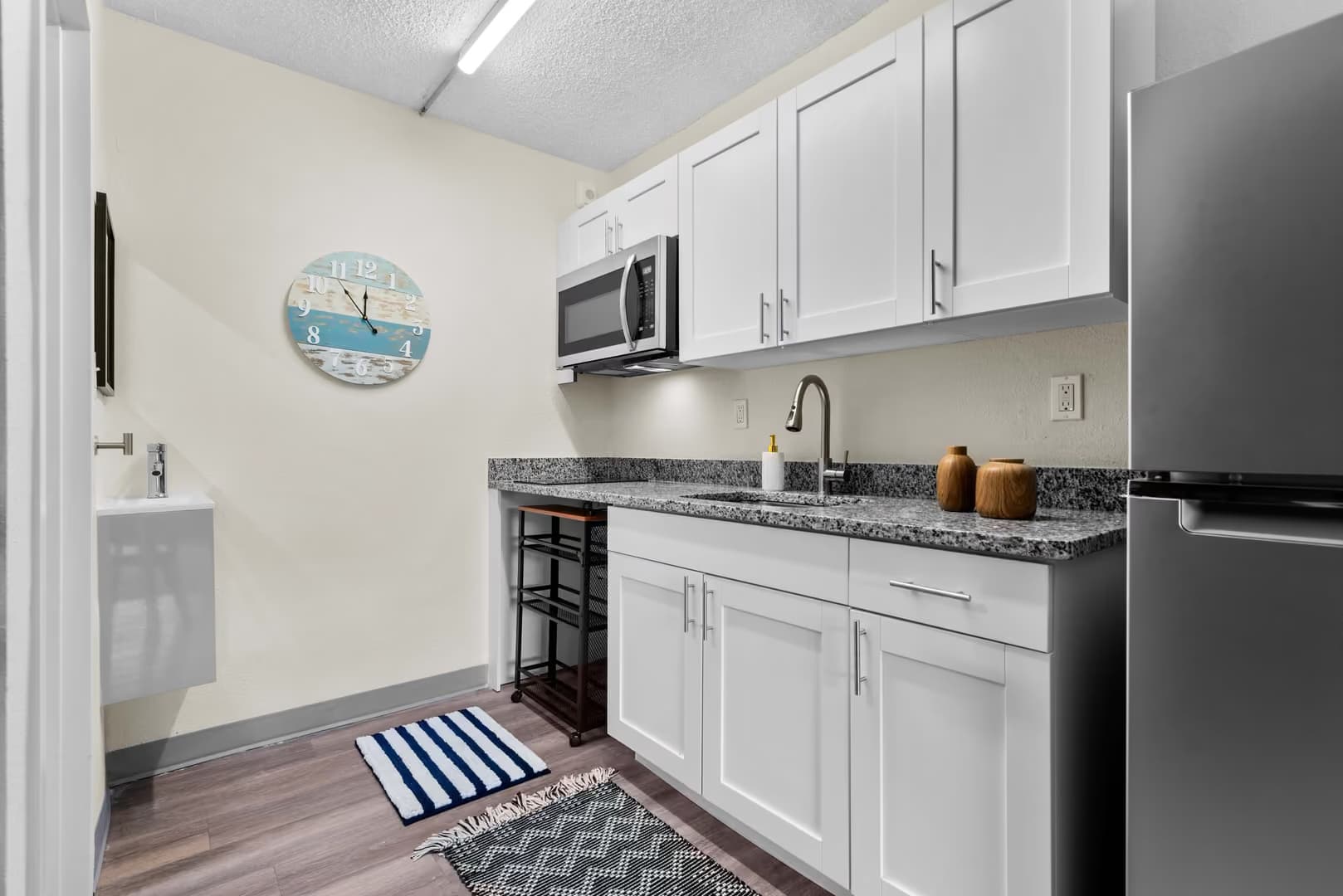 Jacksonville Apartment: 1057 Broward Rd.