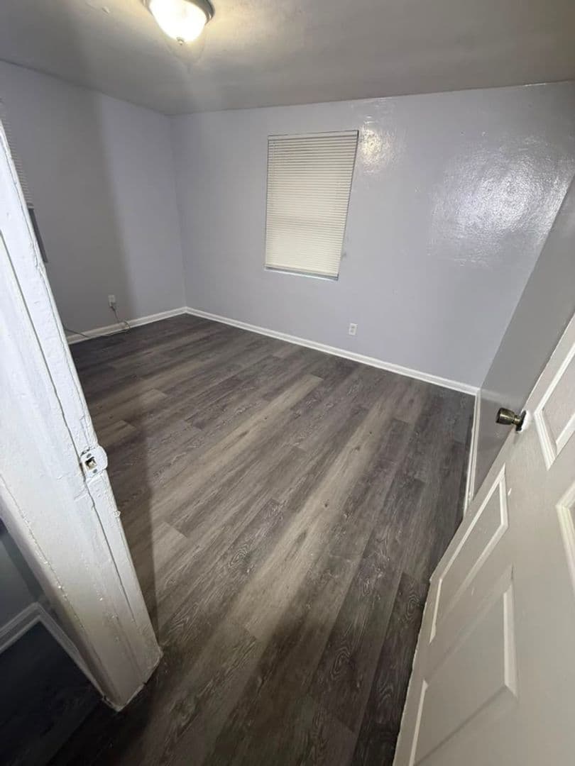 Jacksonville Apartment: 2110/2112 Brooklyn Rd.