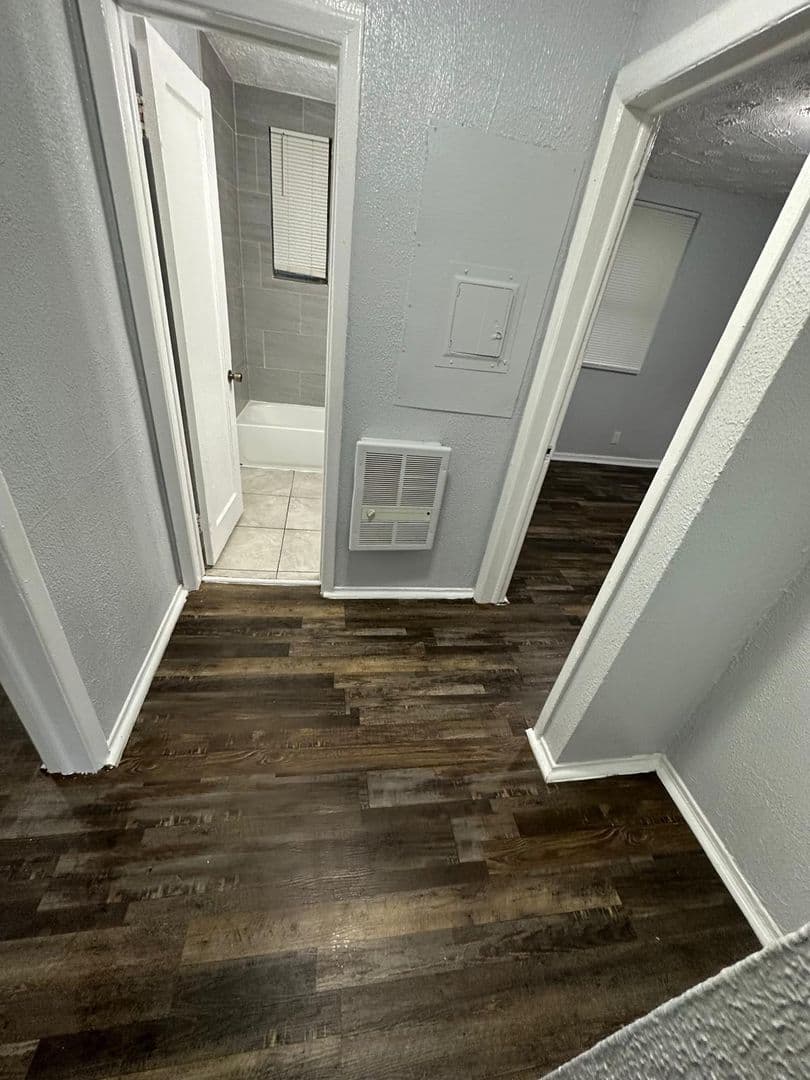 Jacksonville Apartment: 1364 Harrison St.