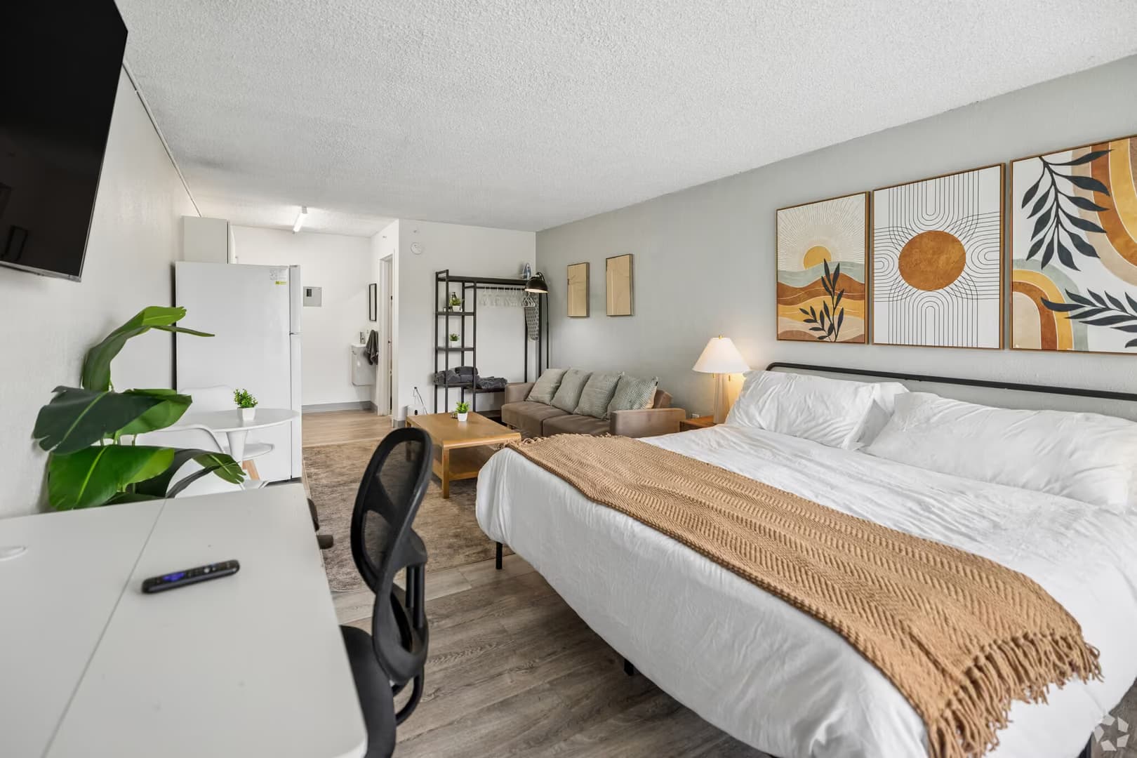 Jacksonville Apartment: 1057 Broward Rd.