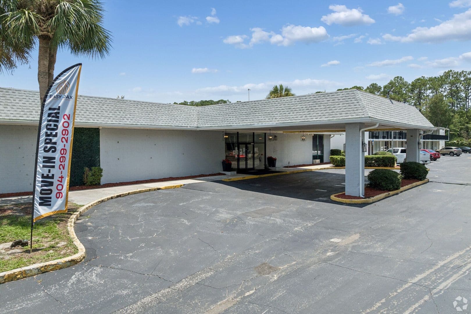 Jacksonville Apartment: 1057 Broward Rd.