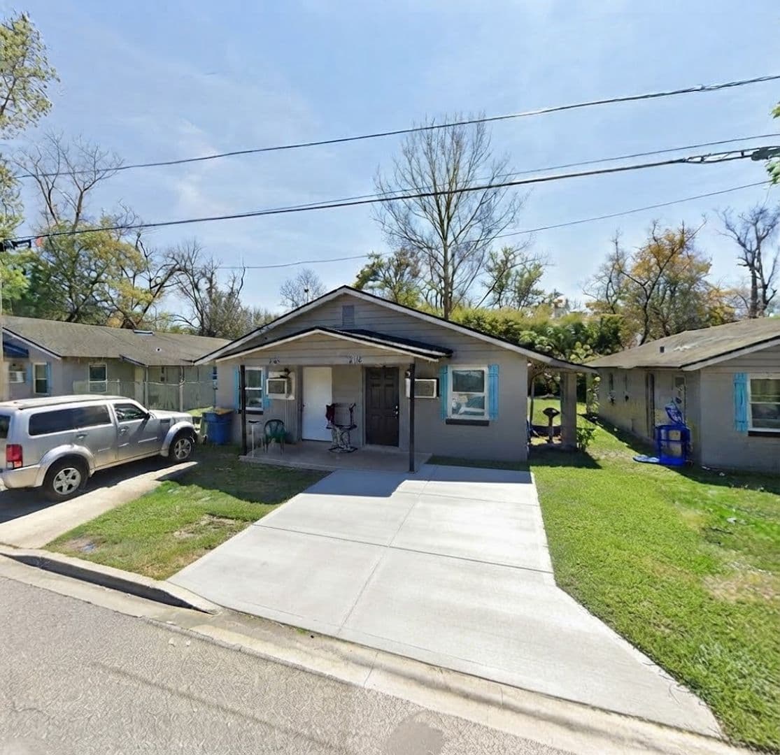 Jacksonville Apartment: 2114/2116 Brooklyn Rd.
