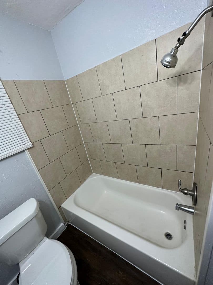 Jacksonville Apartment: 1012-1014 W 8th