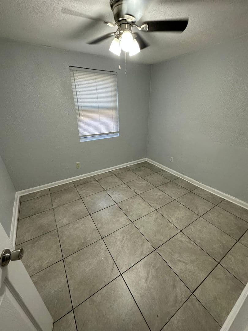 Jacksonville Apartment: 2114/2116 Brooklyn Rd.