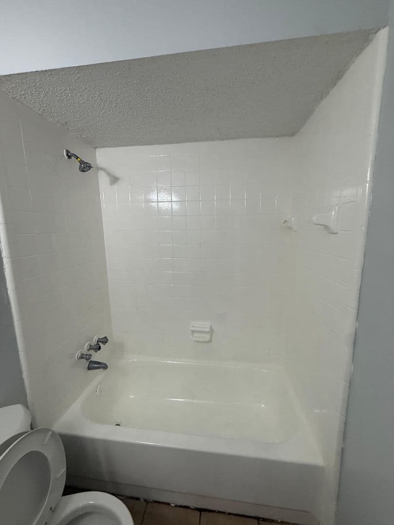 Jacksonville Apartment: 3997 Leonnie Rd #1-4