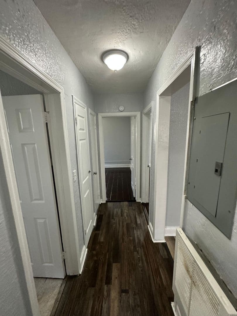 Jacksonville Apartment: 1024 W 8th St.