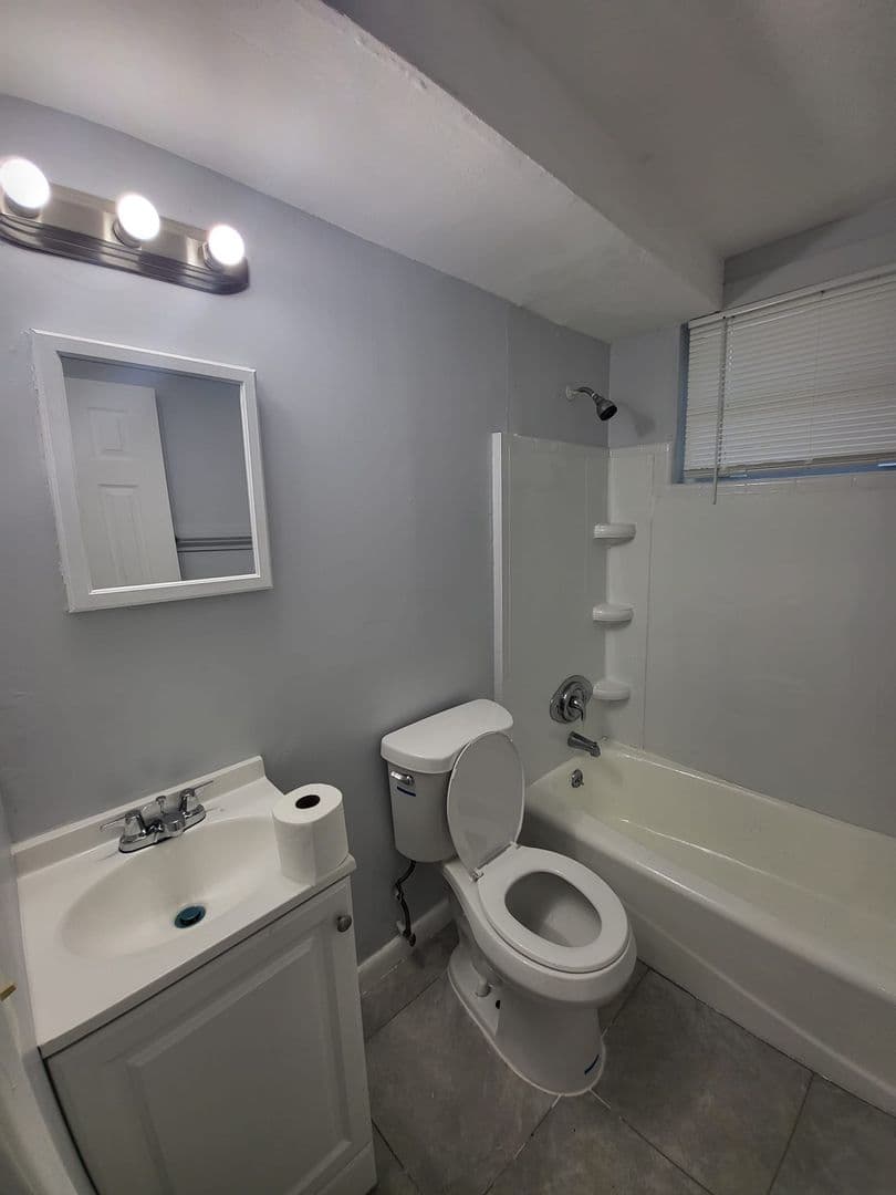 Jacksonville Apartment: 1625 W 26th St.