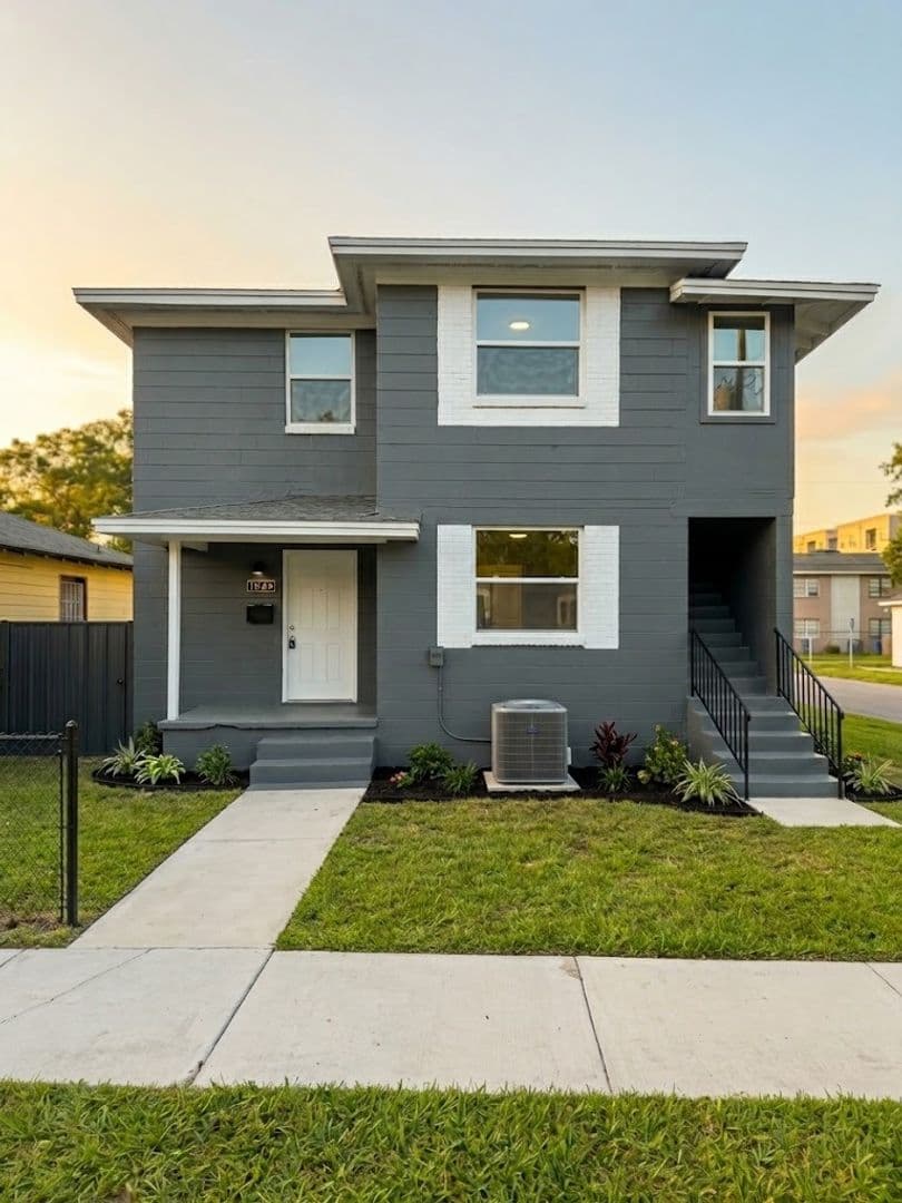 Jacksonville Apartment: 1024 W 8th St.