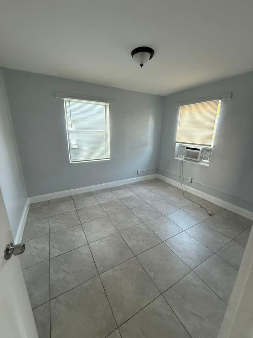 Jacksonville Apartment: 1773 Mount Herman #A-D
