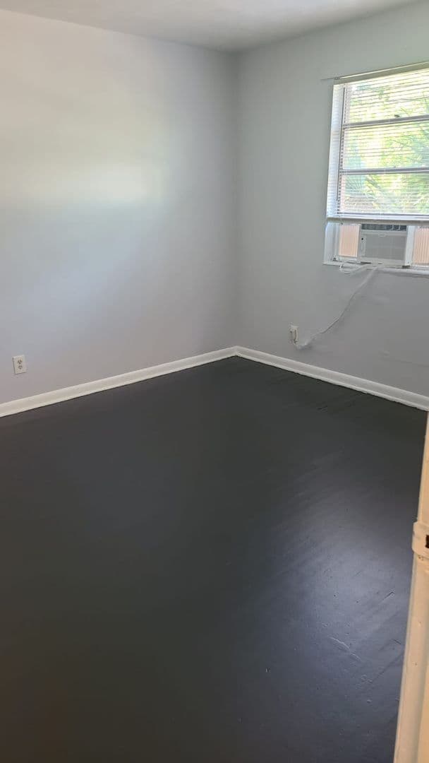 Jacksonville Apartment: 1625 W 26th St.