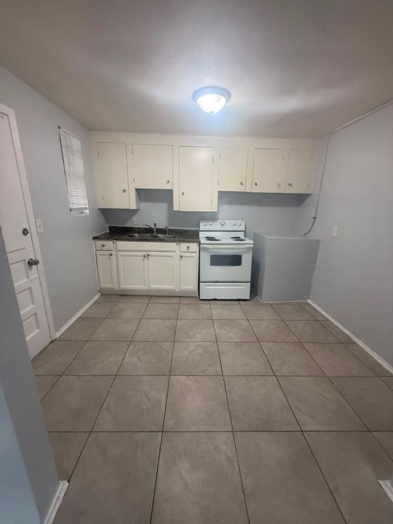 Jacksonville Apartment: 1364 Harrison St.
