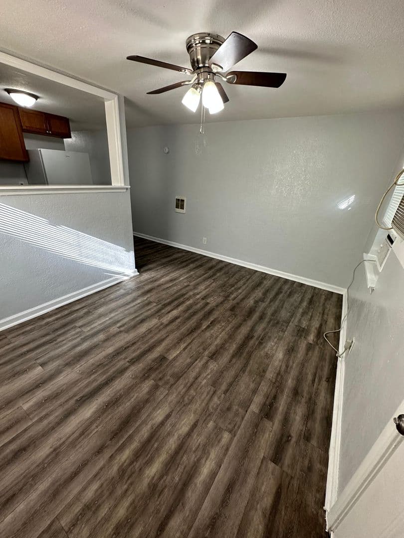 Jacksonville Apartment: 1803/1805 W 44th. St.