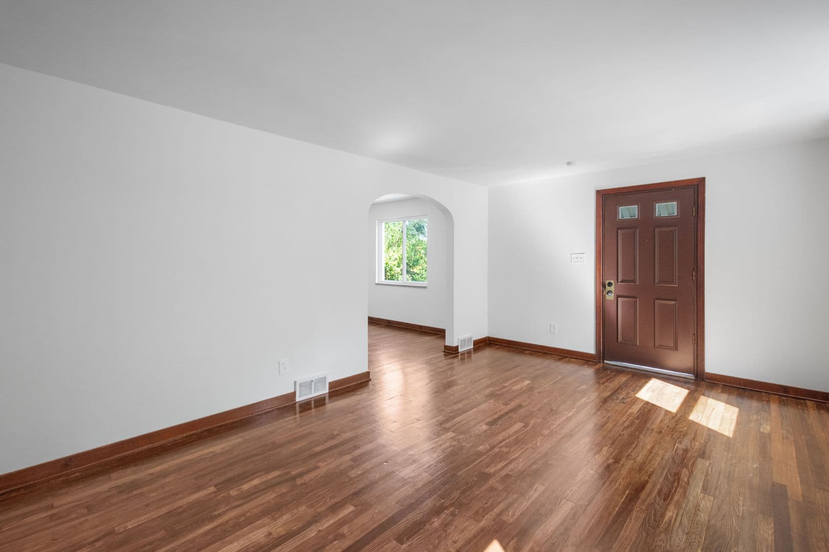 Verona House: 5746 Poketa Road