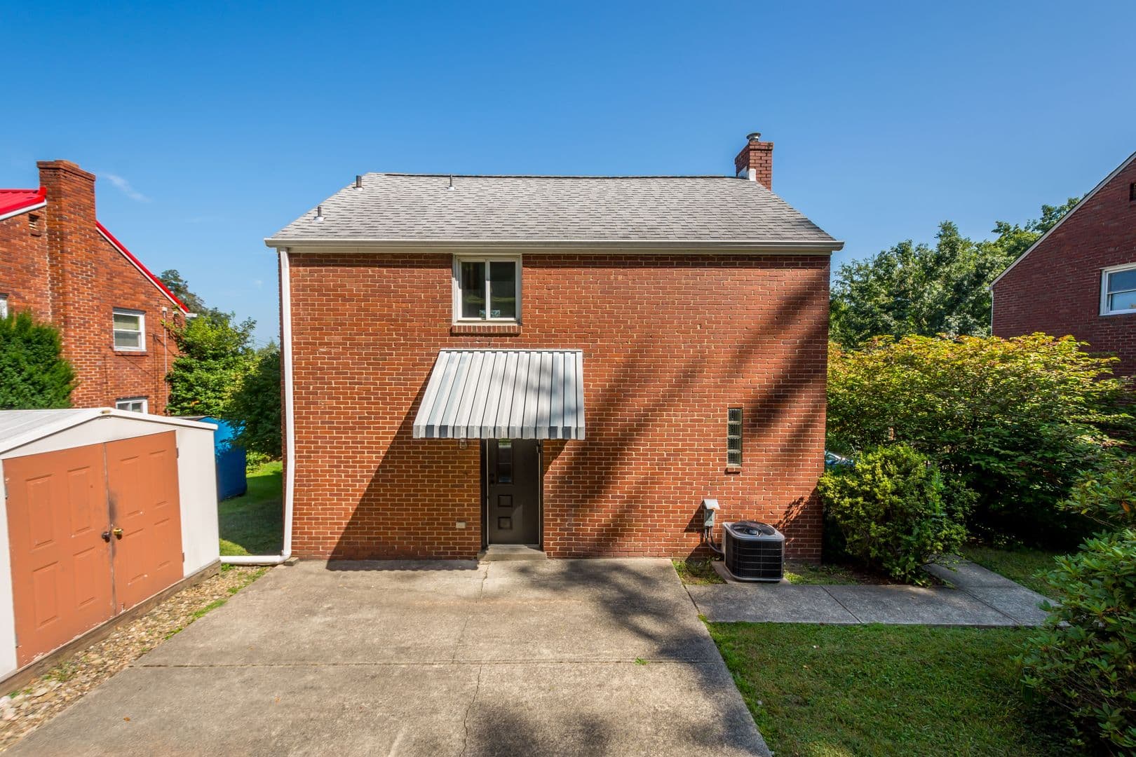 Verona House: 5746 Poketa Road