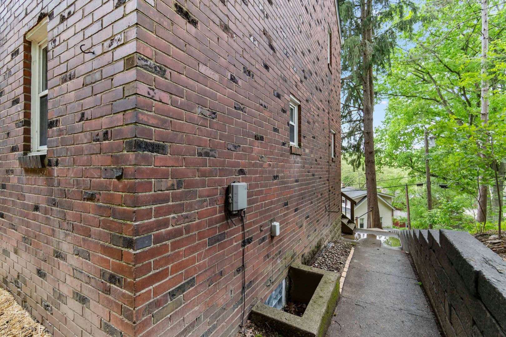 Pittsburgh House: 6 Wilkins Road
