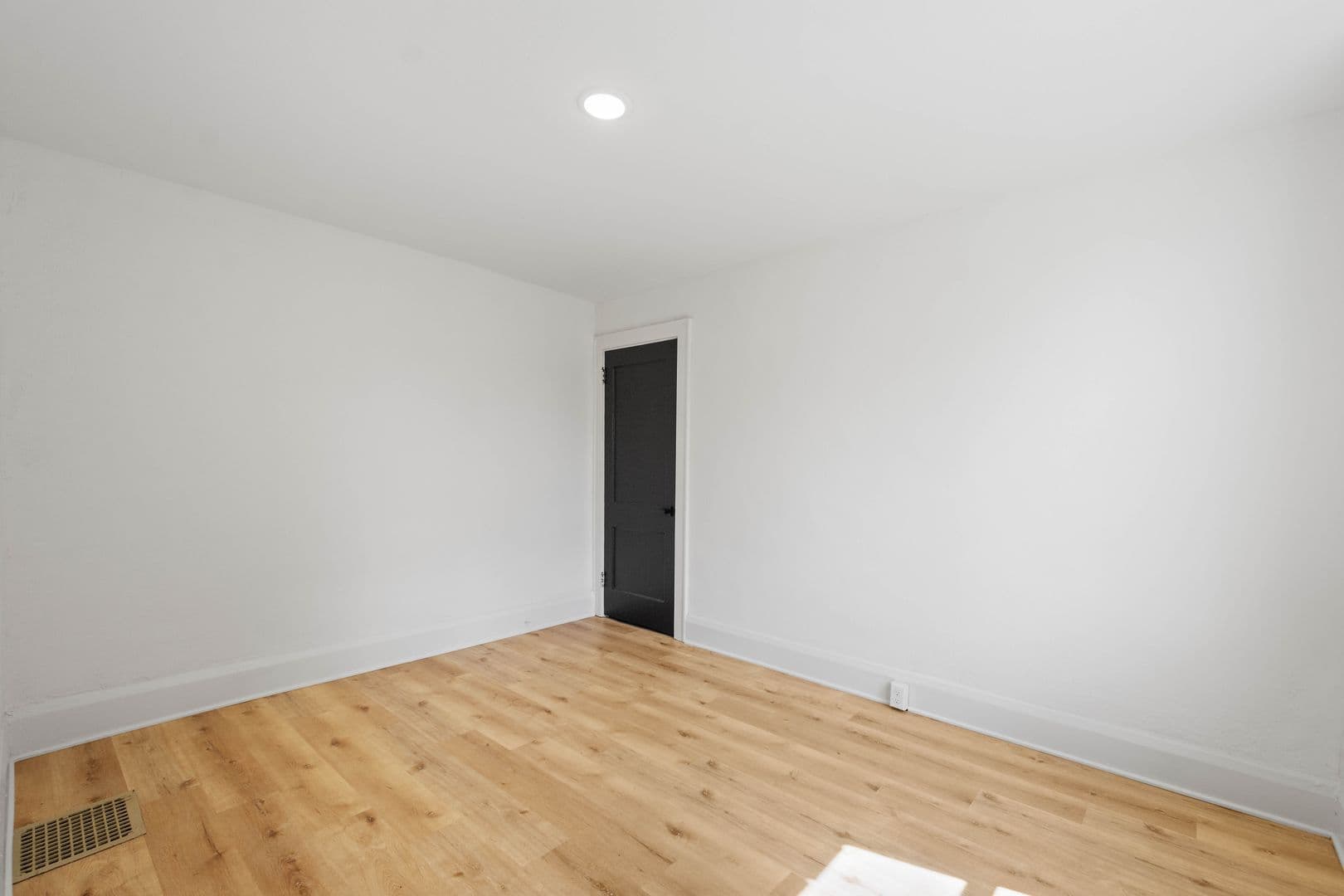 Pittsburgh Townhome: 1109.5 McNeilly Avenue