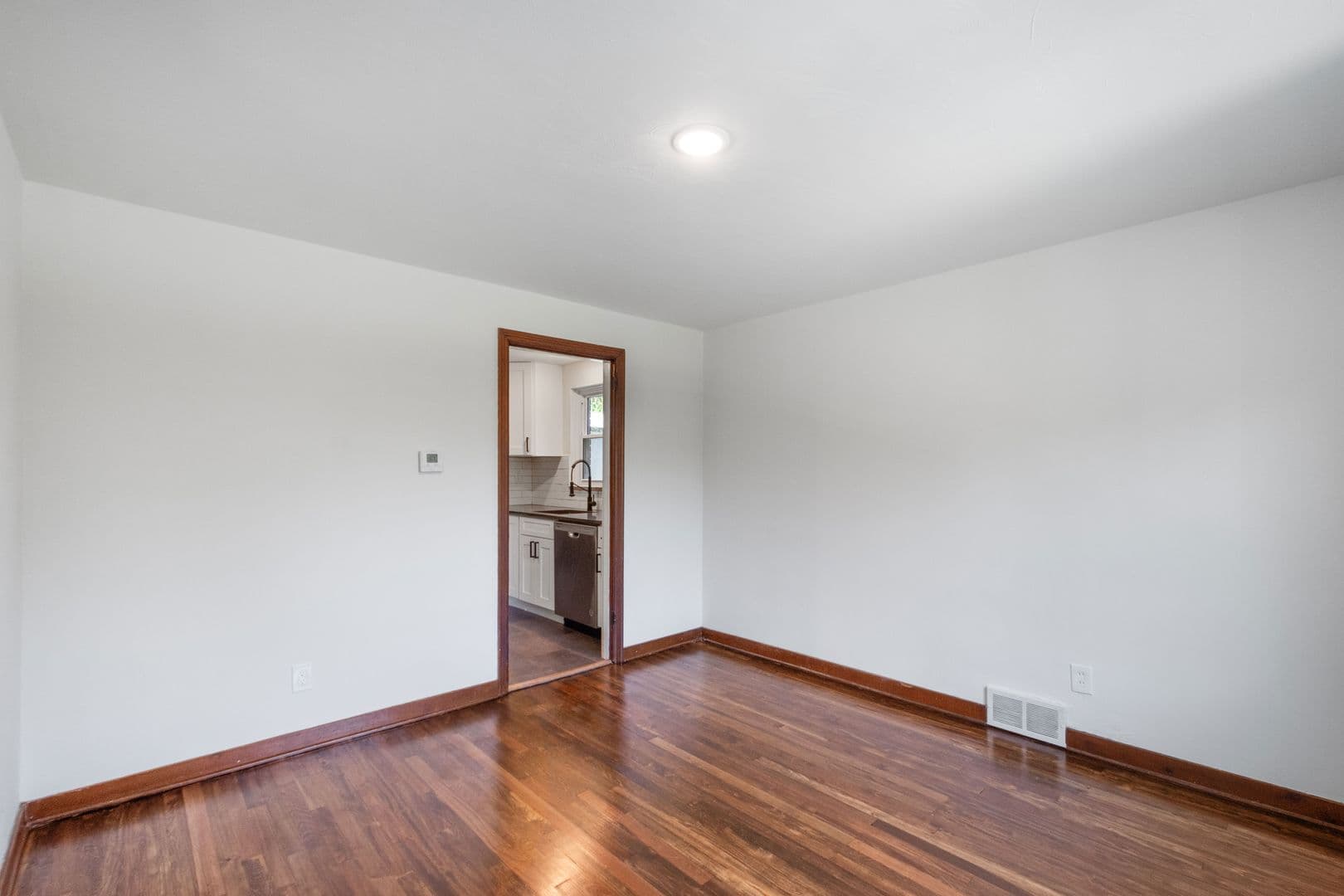 Verona House: 5744 Poketa Road