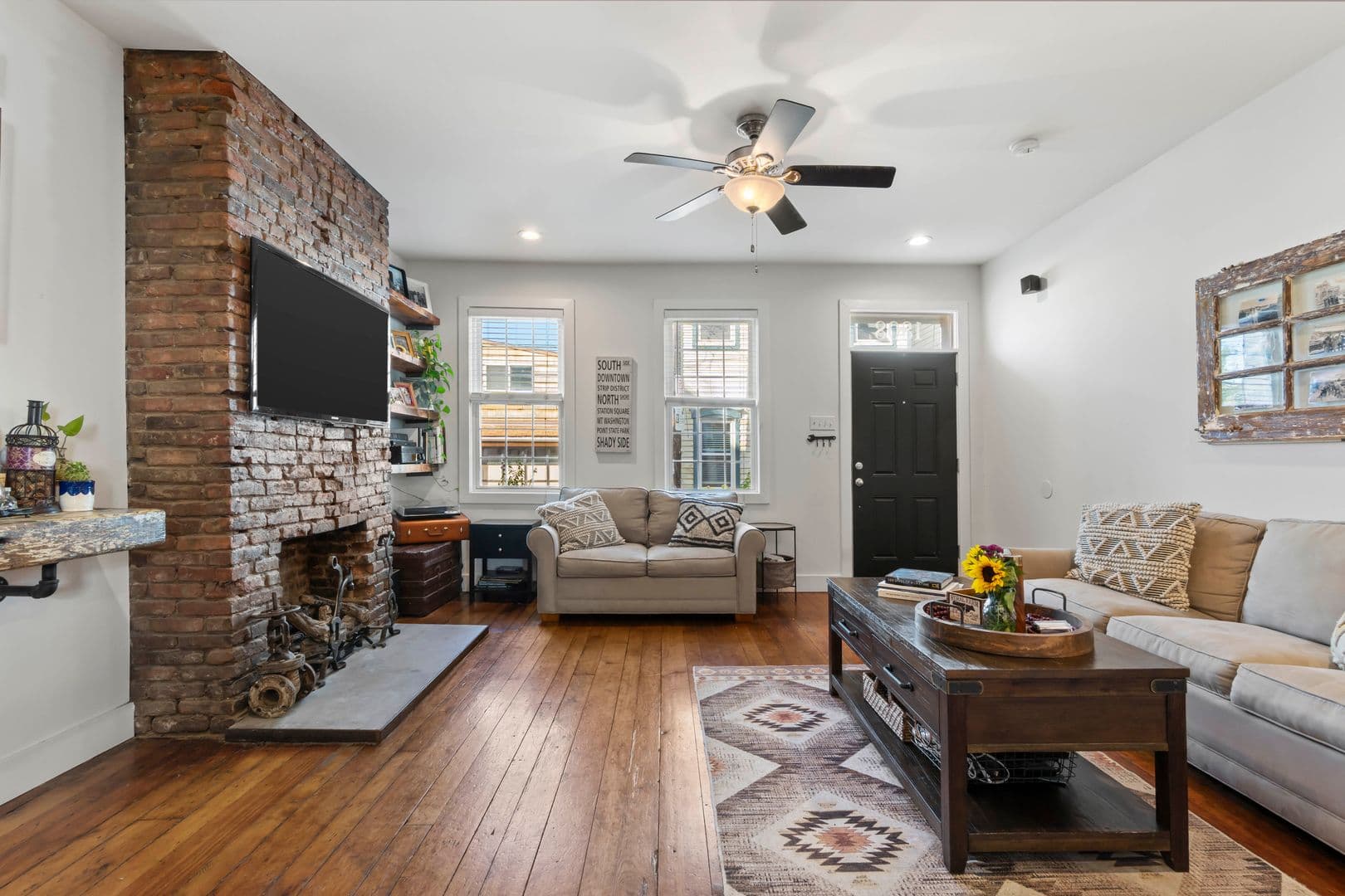 Pittsburgh House: 1808 Harcum Way