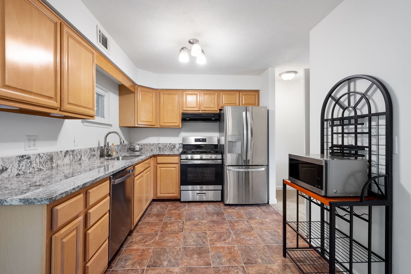 North Versailles Townhome: 325 Clavale Drive
