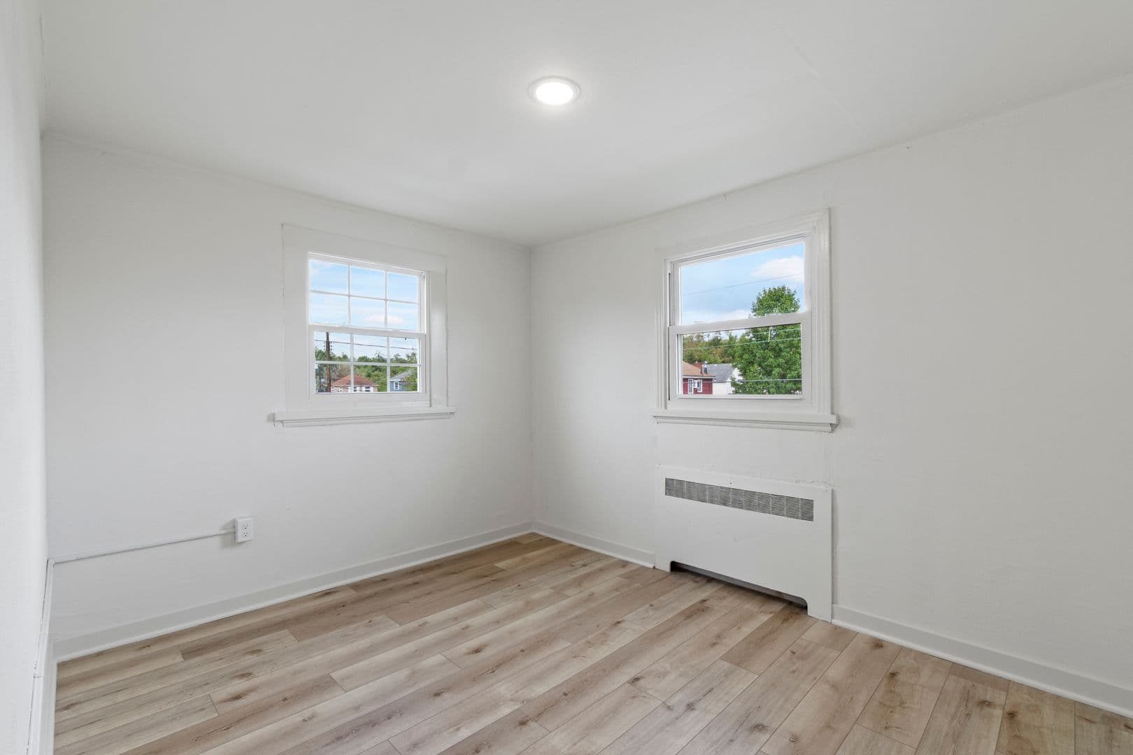 Clairton House: 616 Grandview Avenue