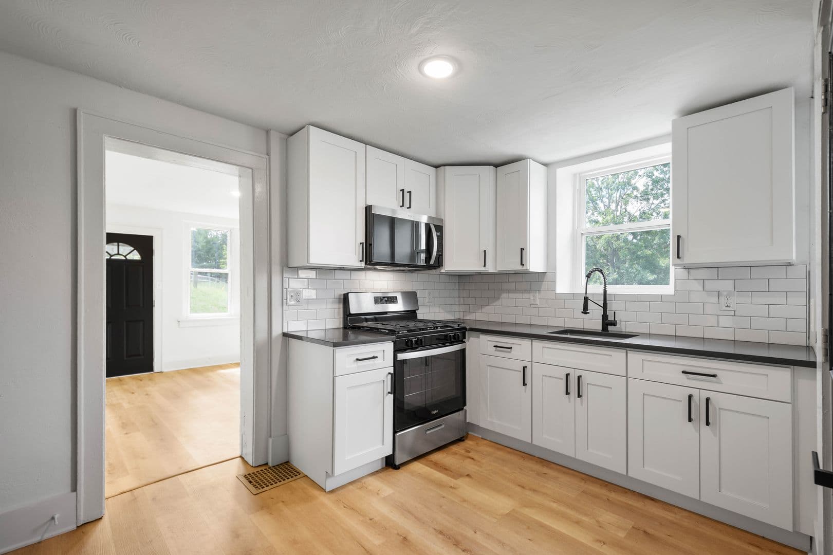 Pittsburgh Townhome: 1109.5 McNeilly Avenue