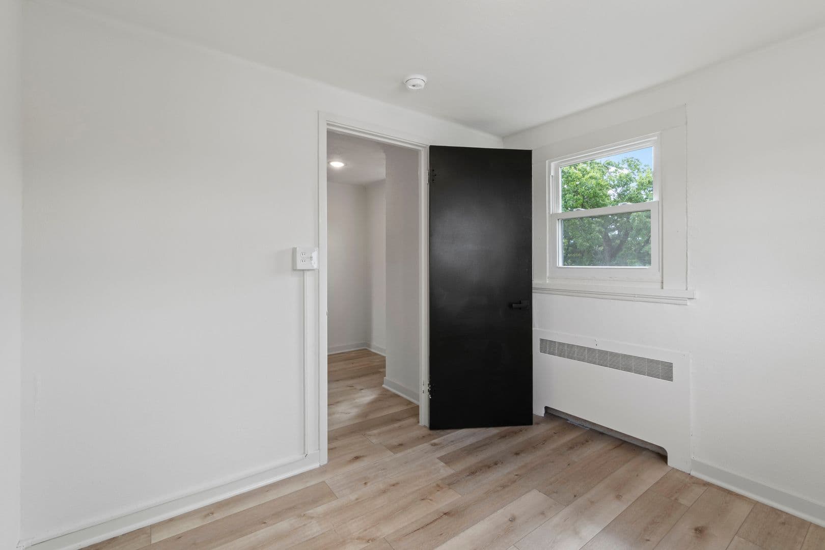 Clairton House: 616 Grandview Avenue
