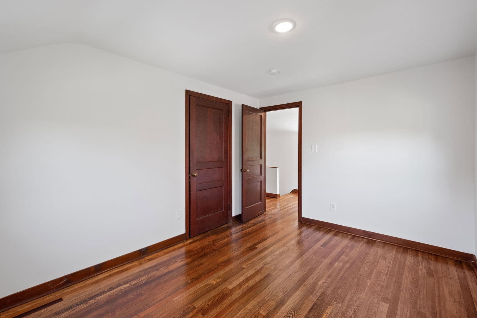 Verona House: 5746 Poketa Road