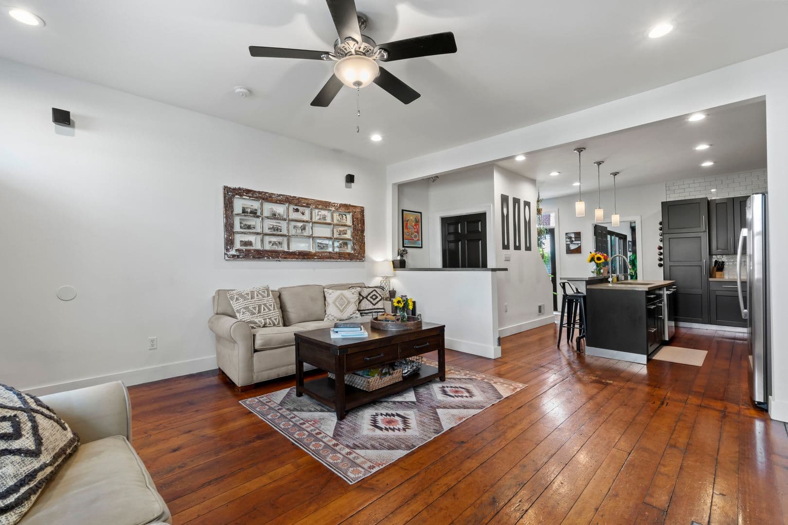 Pittsburgh House: 1808 Harcum Way