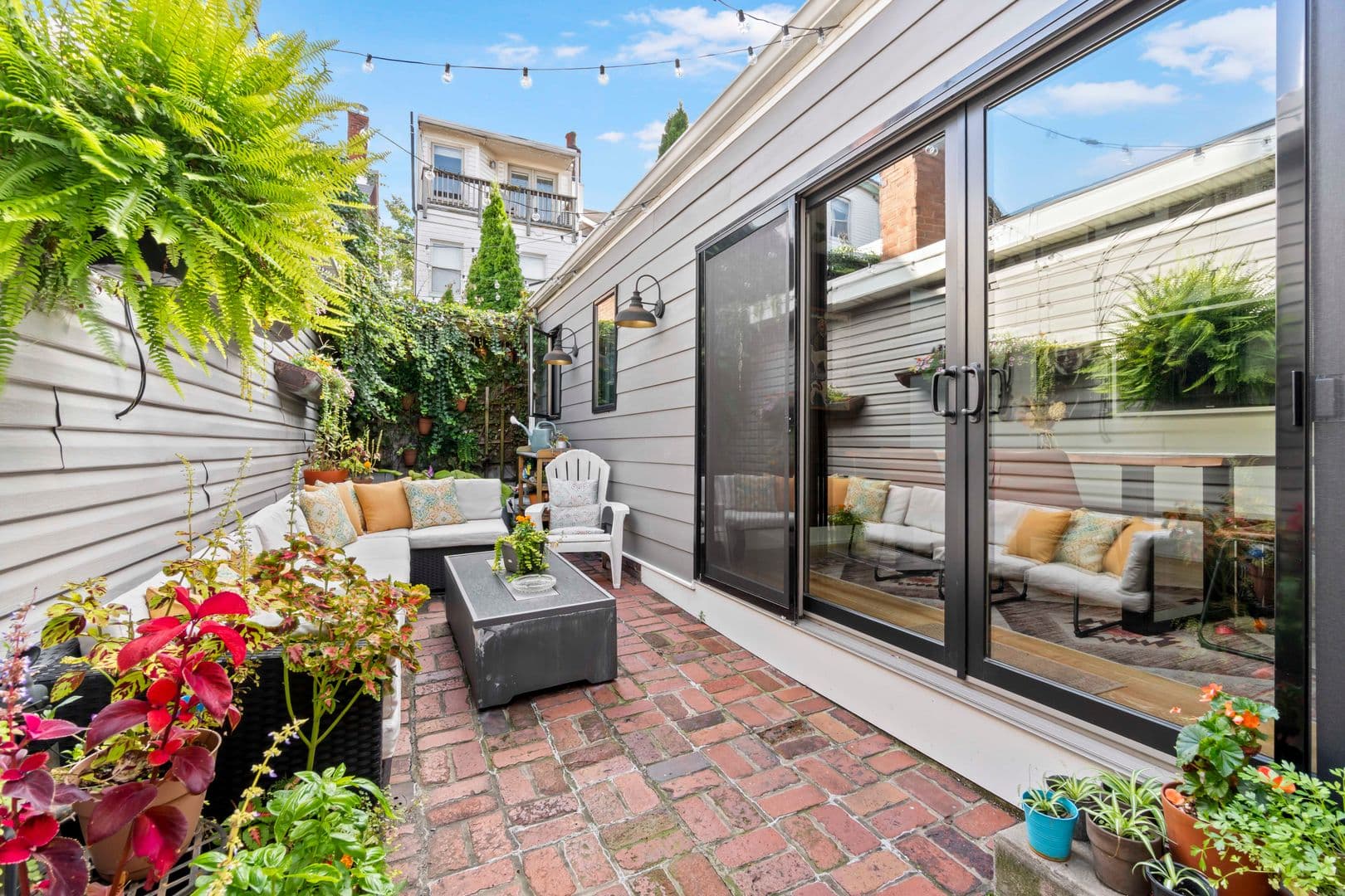 Pittsburgh House: 1808 Harcum Way