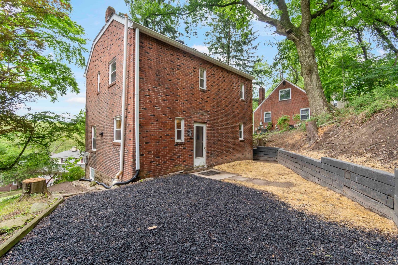 Pittsburgh House: 6 Wilkins Road