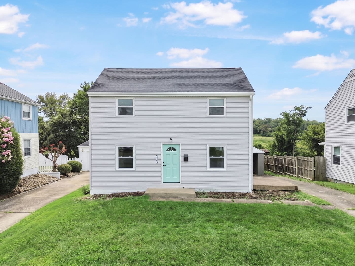Clairton House: 616 Grandview Avenue