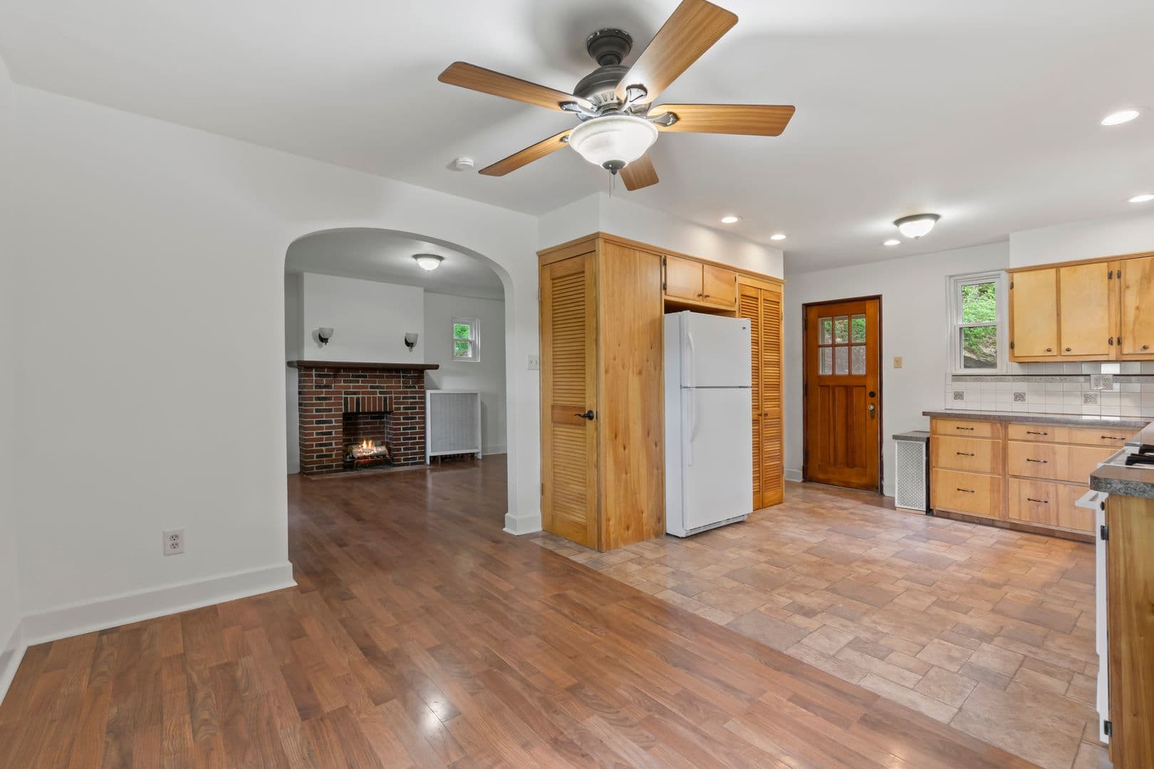 Pittsburgh House: 6 Wilkins Road