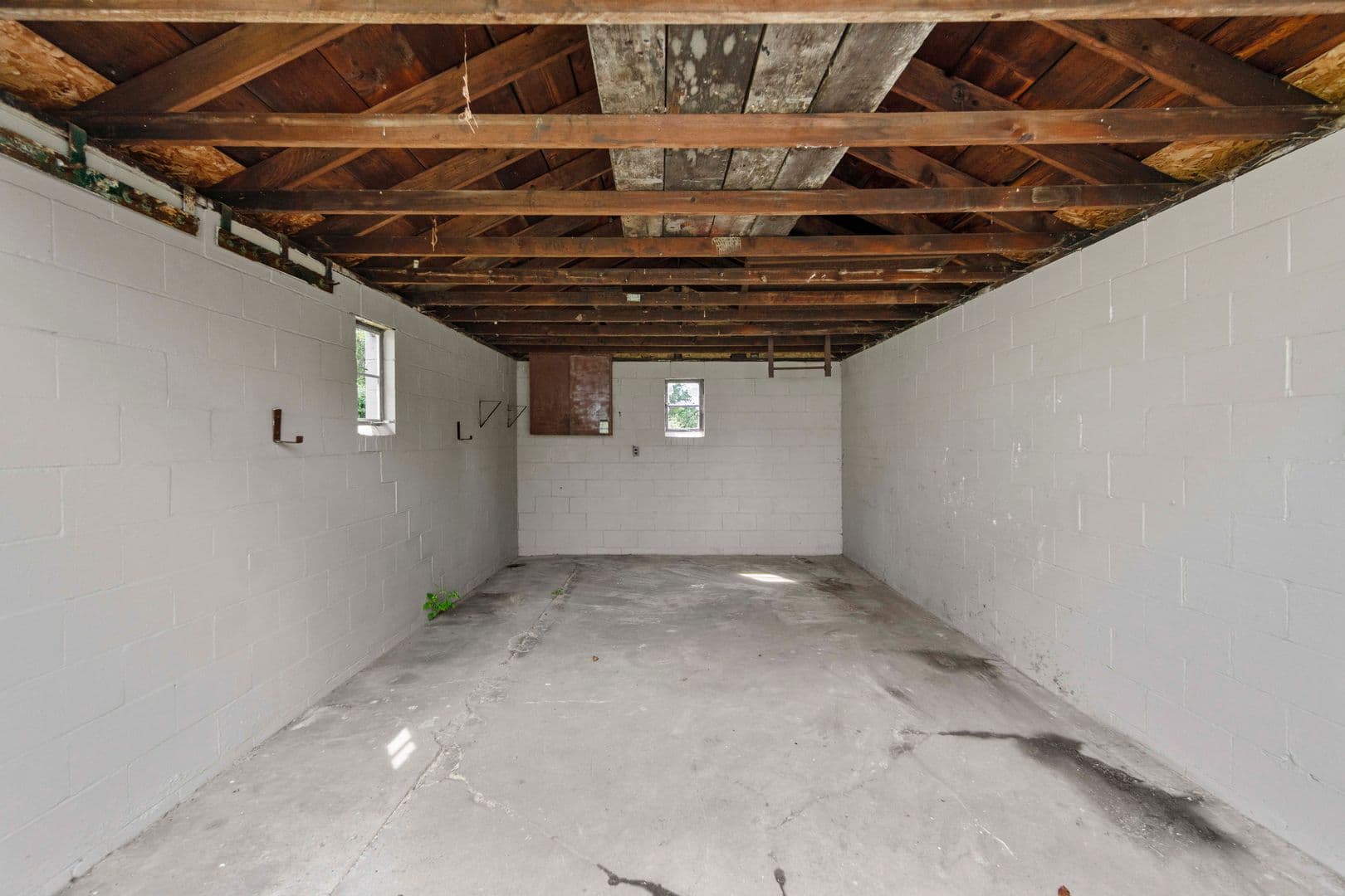 Clairton House: 616 Grandview Avenue