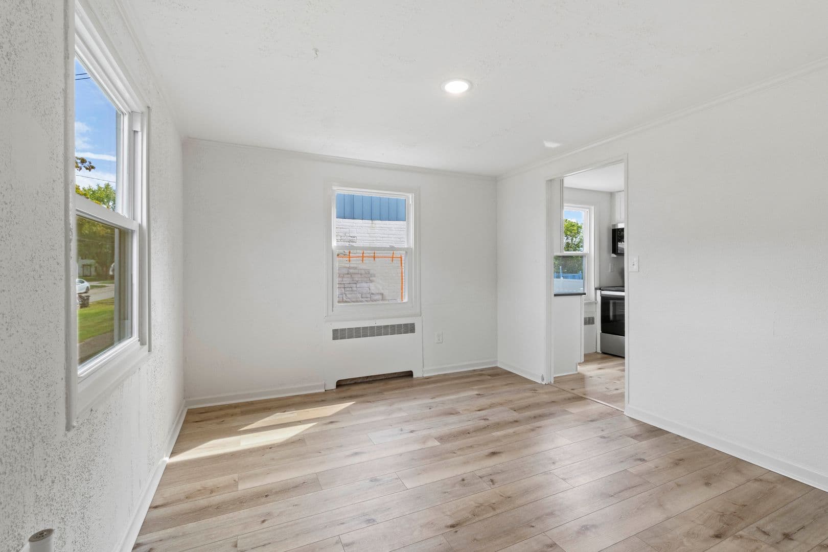 Clairton House: 616 Grandview Avenue